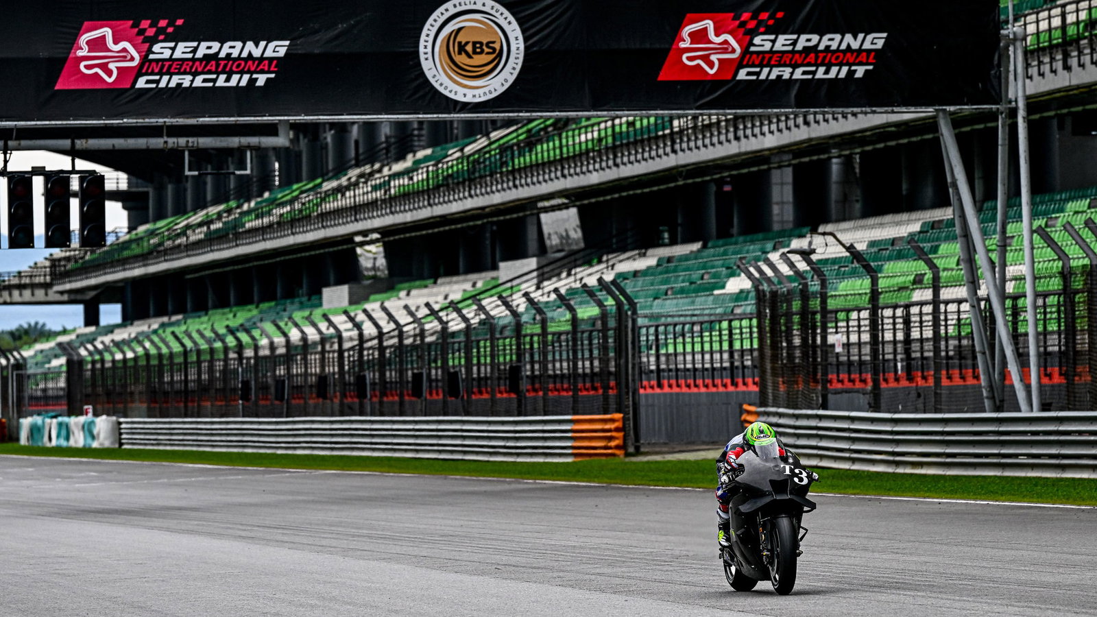 Cal Crutchlow at Shakedown test (Dorna)